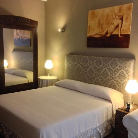 B&B Mugnos Charme Living Licodia Eubea Kamer foto