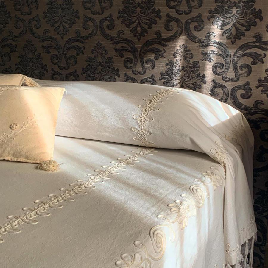 B&B Mugnos Charme Living Licodia Eubea Buitenkant foto