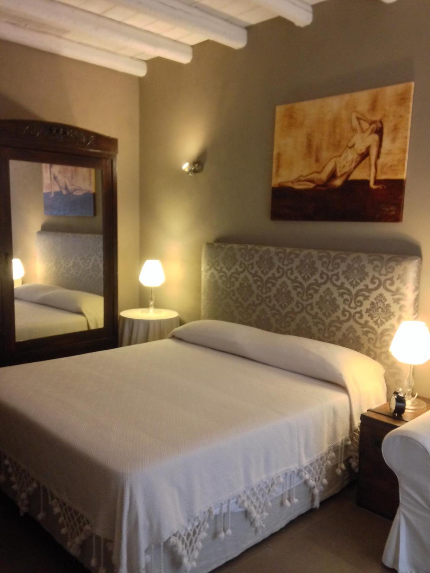 B&B Mugnos Charme Living Licodia Eubea Kamer foto